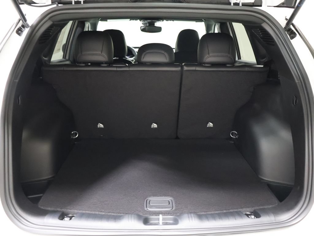 New 2026 Jeep Compass Latitude AWD/4WD image 14