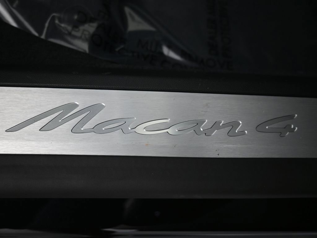Certified 2024 Porsche Macan 4 Electric image 28
