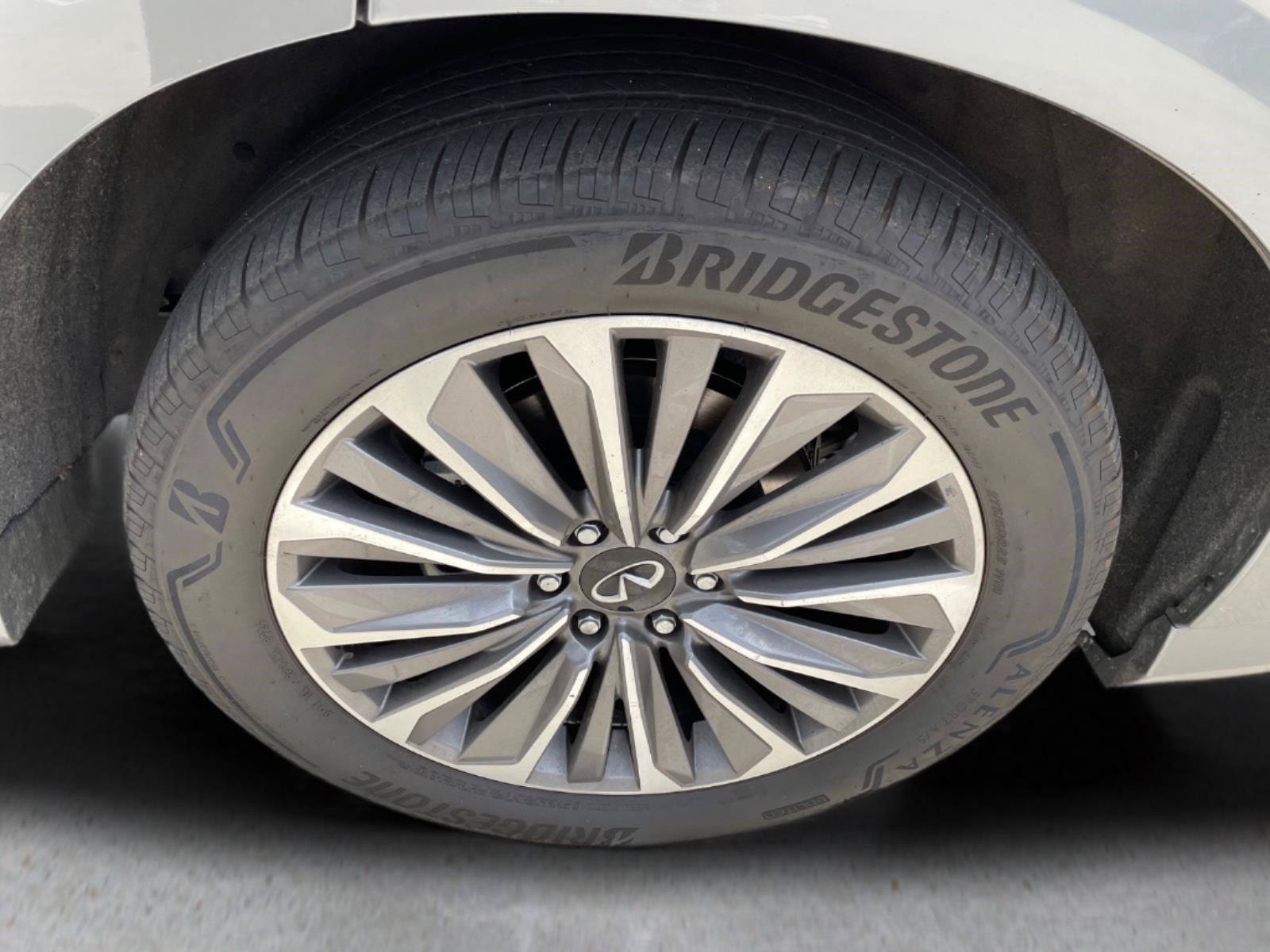 Certified 2025 INFINITI QX80 Sensory AWD/4WD image 6