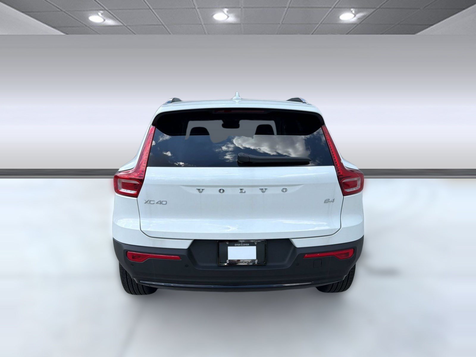 New 2026 Volvo XC40 B4 Plus w/ Climate Package FWD image 10