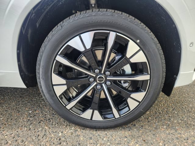 New 2026 Volvo XC60 B5 Plus w/ Climate Package AWD/4WD image 18
