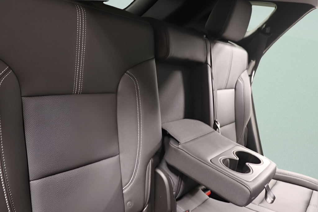 Used 2024 Chevrolet Blazer LT w/ Midnight/Sport Edition FWD image 29