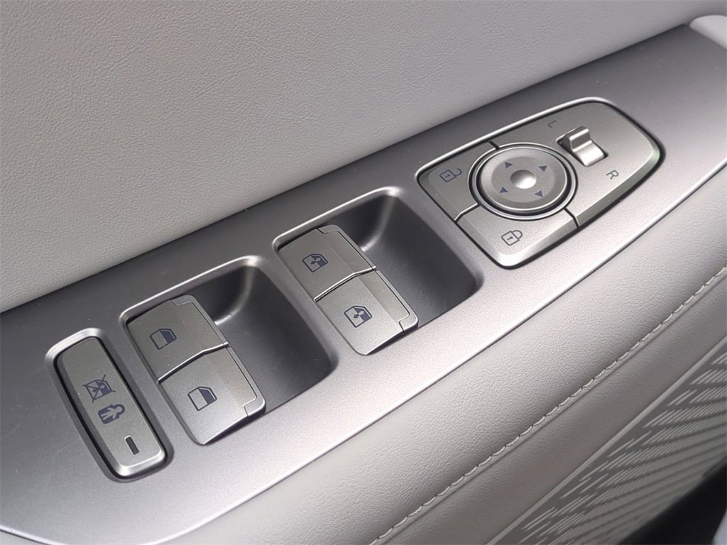 Used 2023 Hyundai Palisade SEL w/ Premium Package image 12