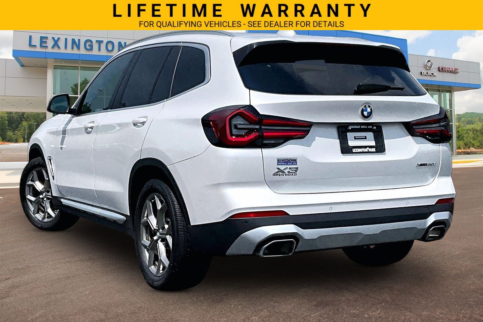 Used 2022 BMW X3 xDrive30i w/ Premium Package 2 AWD/4WD image 2