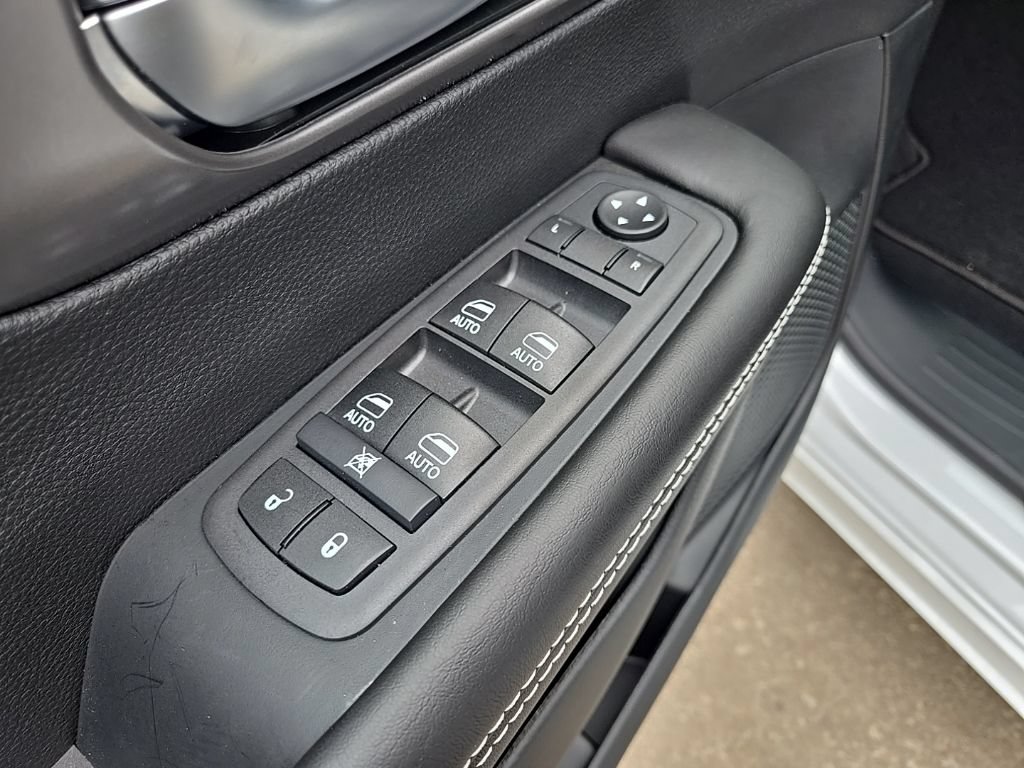 New 2026 Chrysler Pacifica Select w/ S Appearance Package FWD image 30