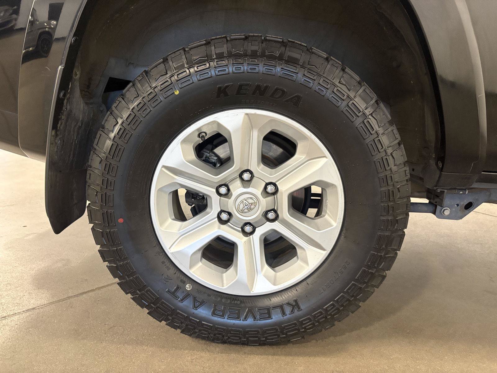 Used 2021 Toyota 4Runner SR5 Premium w/ Moonroof Package AWD/4WD image 51
