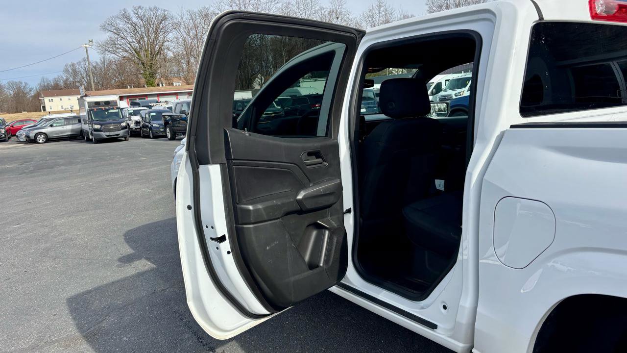 Used 2023 Chevrolet Colorado W/T image 15