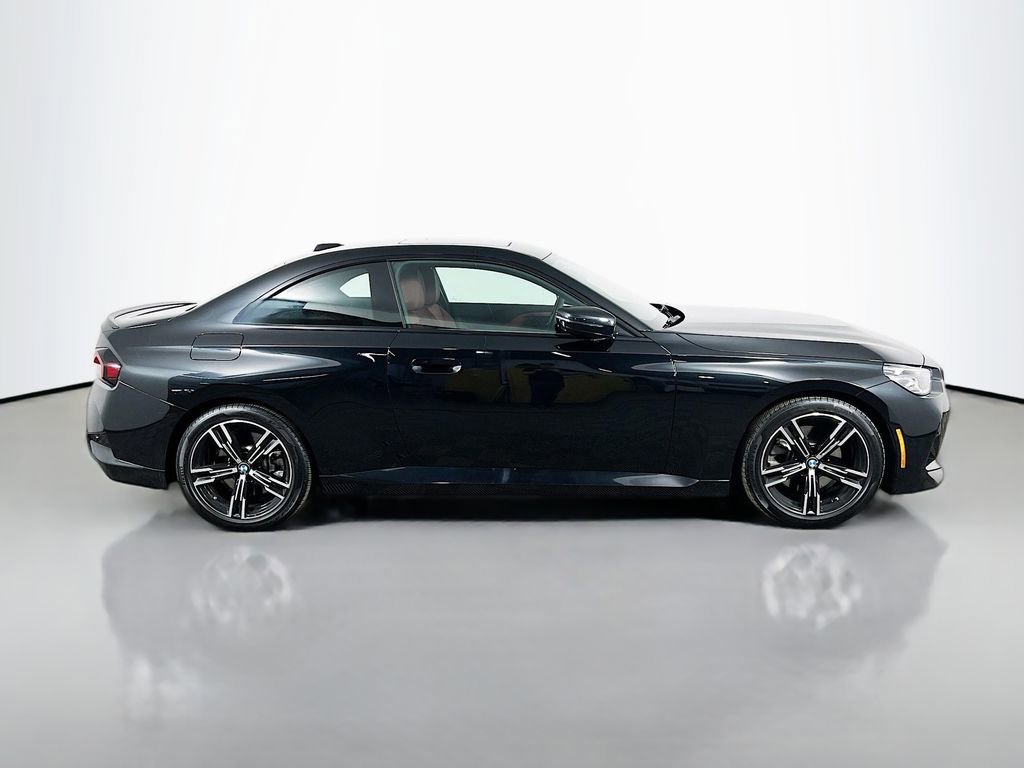 Used 2026 BMW 230i Coupe w/ Premium Package image 4
