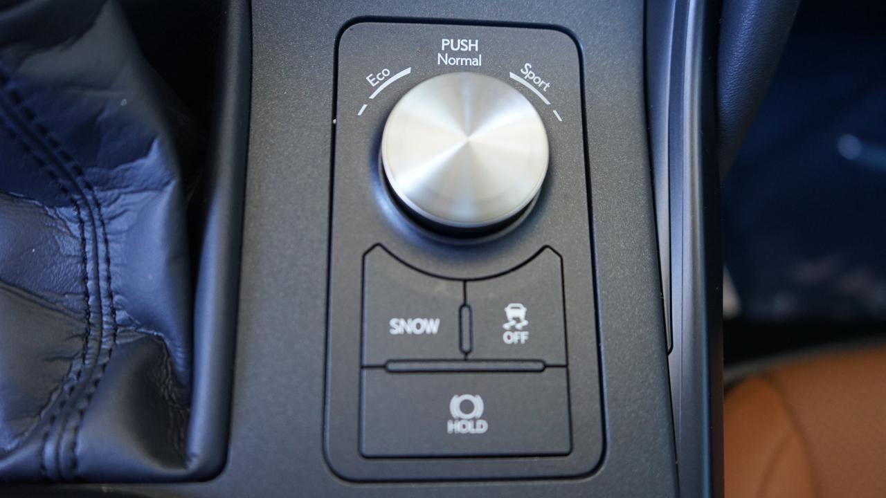 Used 2025 Lexus IS 350 F Sport w/ Accessory Package 2 image 18