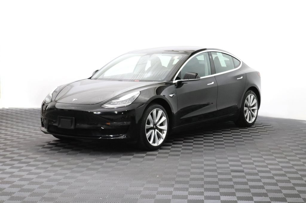 Used 2019 Tesla Model 3 Standard Range RWD image 3