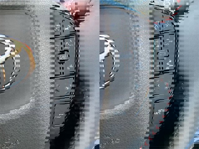 New 2025 Toyota Prius Plug-In Hybrid image 28