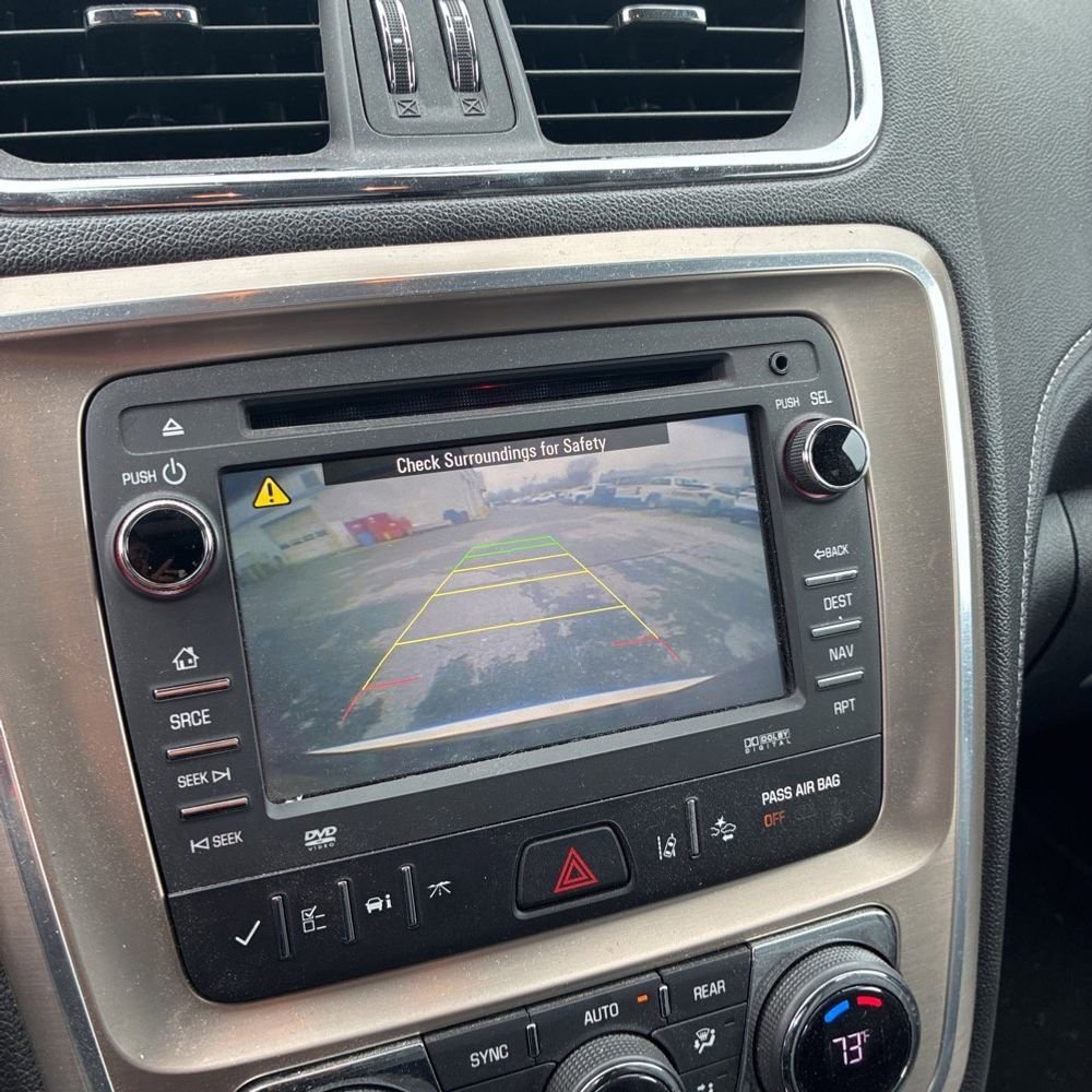 Used 2015 GMC Acadia Denali image 12