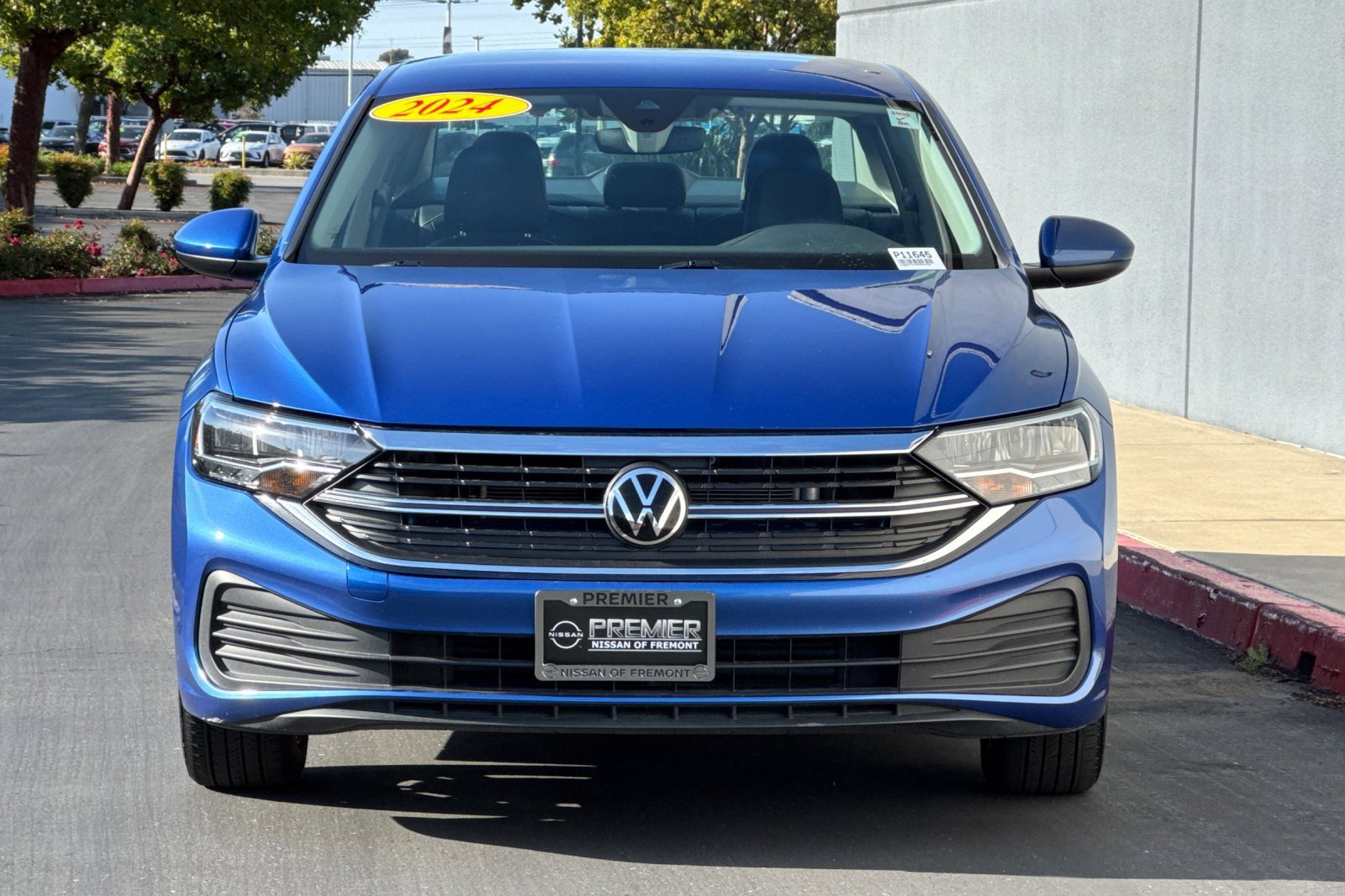 Used 2024 Volkswagen Jetta SE image 9