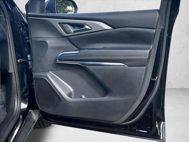 Used 2024 Chevrolet Traverse LT FWD image 16