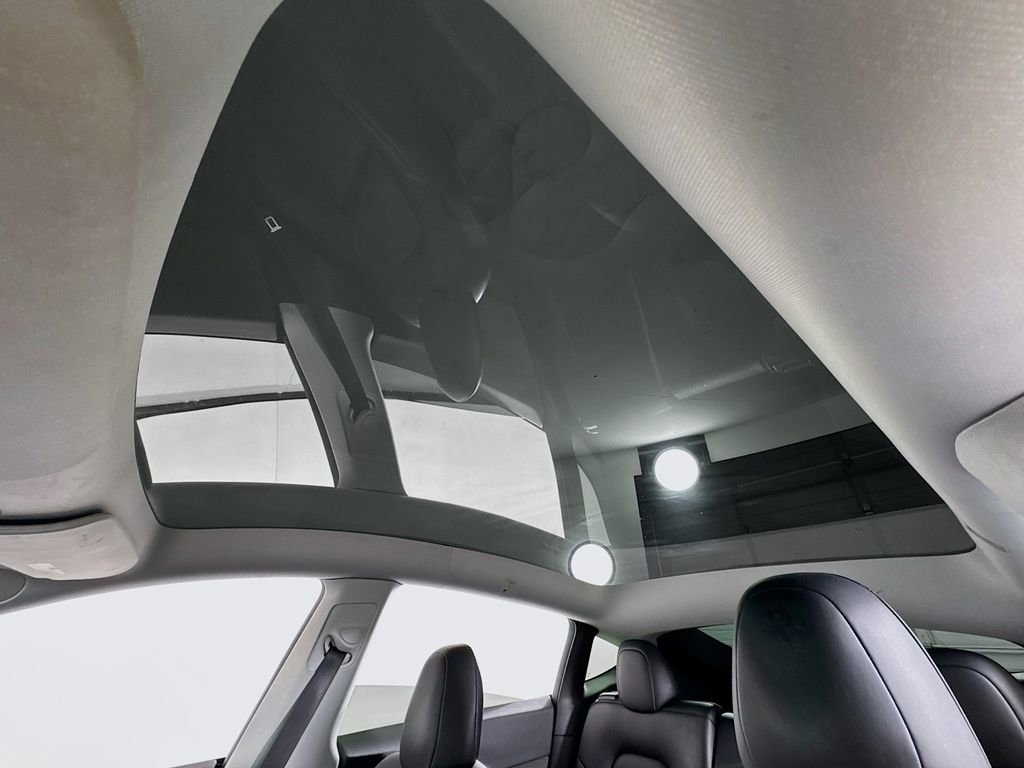 Used 2021 Tesla Model Y 2WD image 14