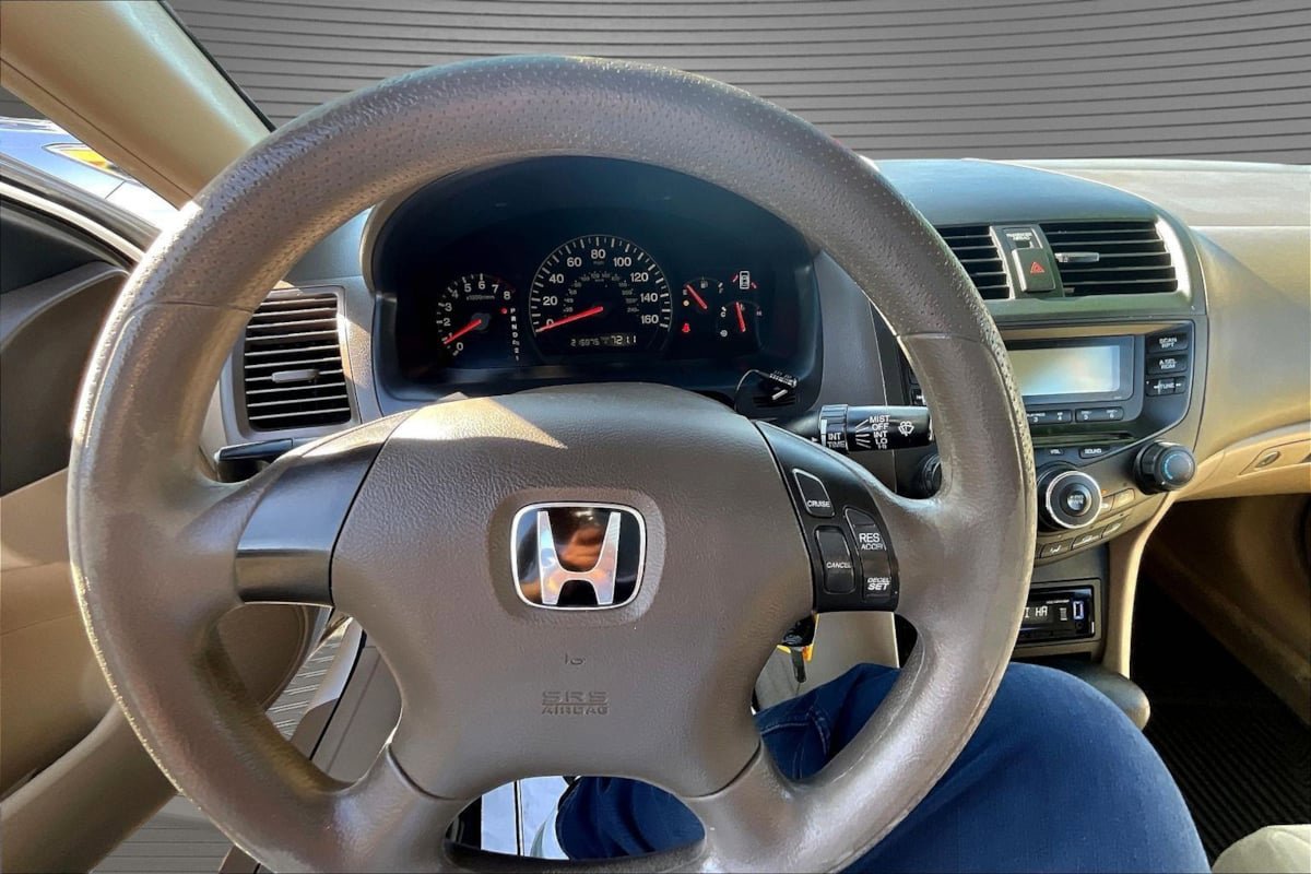 Used 2004 Honda Accord LX image 8