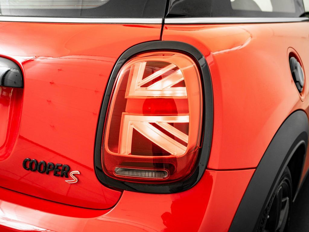 Used 2023 MINI Cooper S image 17