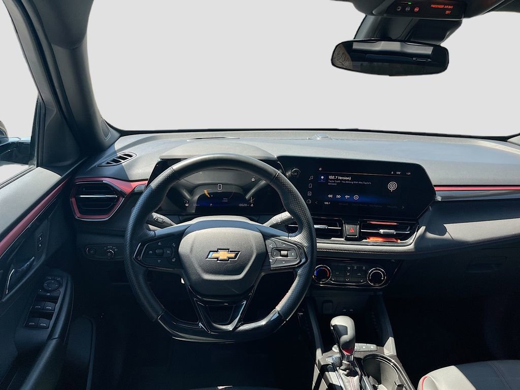 Used 2024 Chevrolet TrailBlazer RS w/ Driver Confidence Package image 22