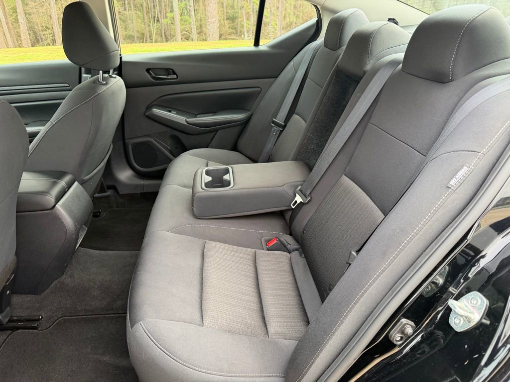Used 2024 Nissan Altima 2.5 SV image 13