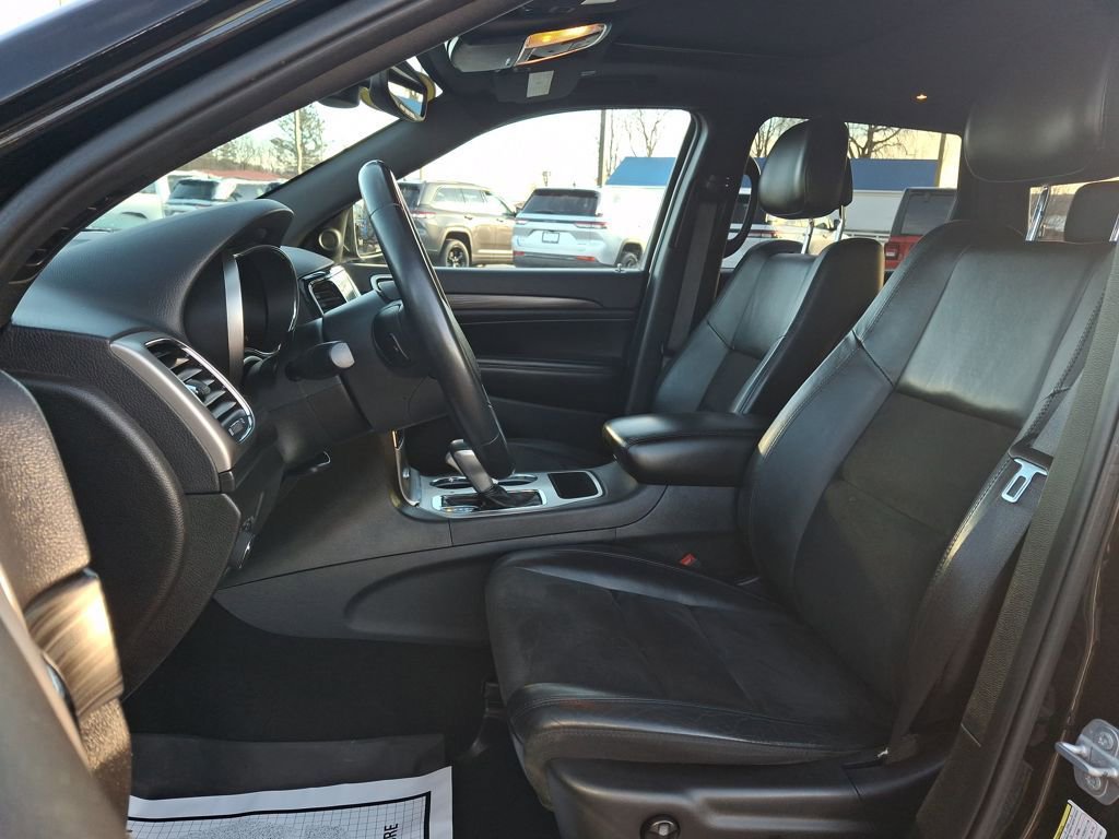 Used 2019 Jeep Grand Cherokee Altitude image 10