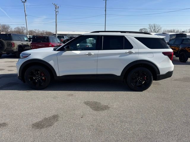 Used 2023 Ford Explorer ST w/ Equipment Group 401A AWD/4WD image 2