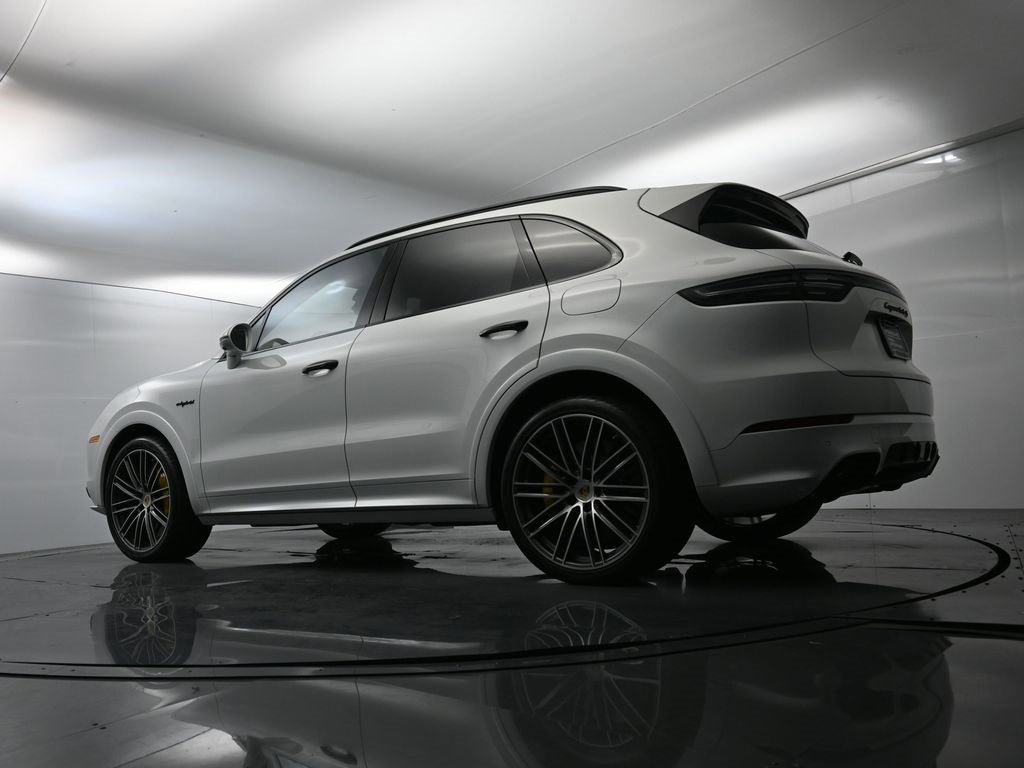 Used 2022 Porsche Cayenne Turbo S image 51