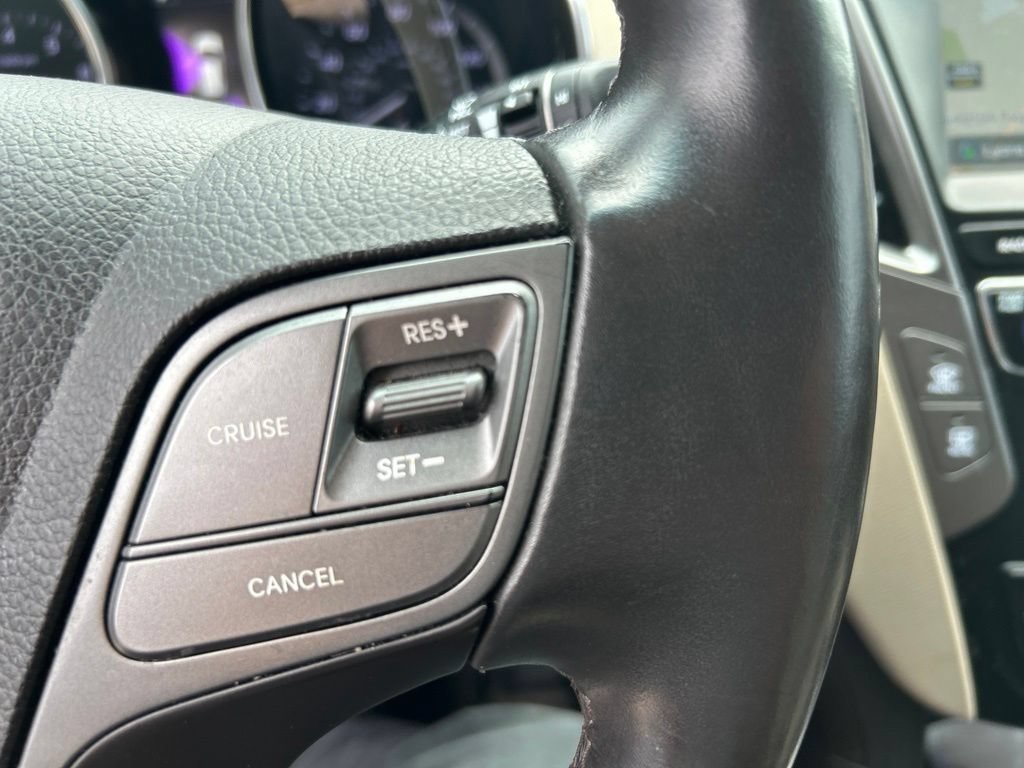Used 2017 Hyundai Santa Fe Sport w/ 2.4L Tech Package 04 AWD/4WD image 9