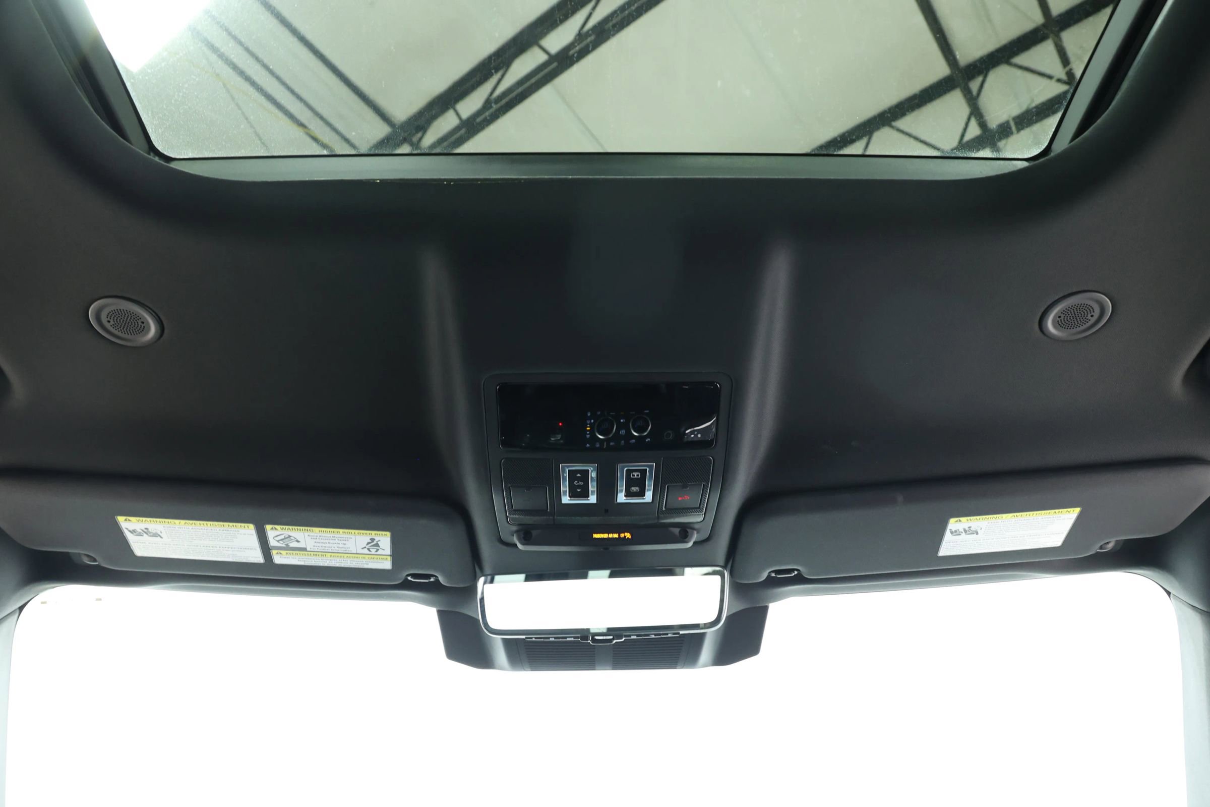 Used 2023 Land Rover Defender 110 Carpathian Edition AWD/4WD image 38