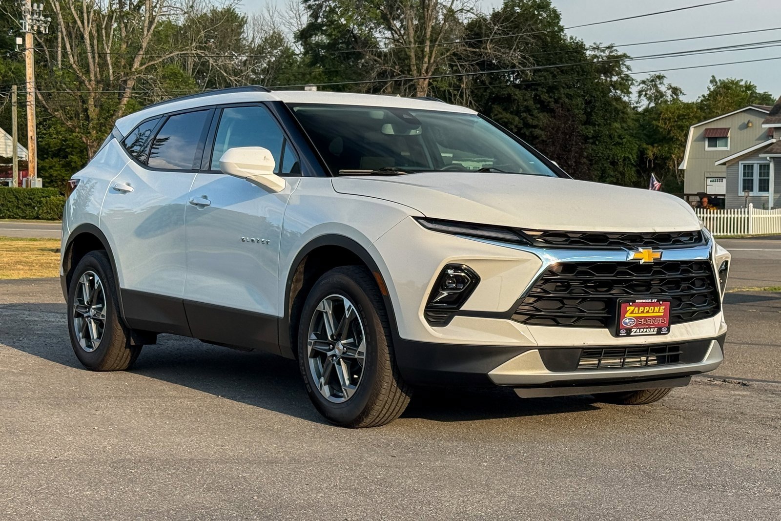 Used 2025 Chevrolet Blazer LT w/ Convenience Package image 1