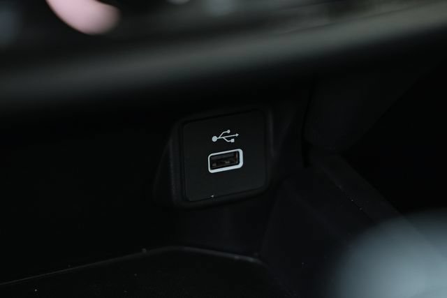 Used 2023 Honda HR-V LX image 38