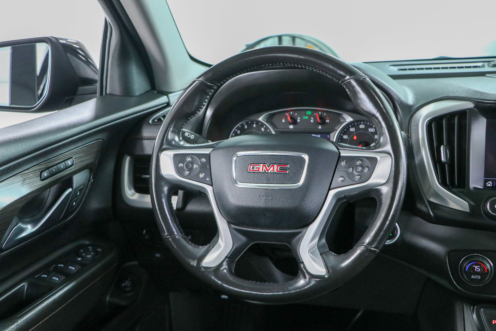 Used 2020 GMC Terrain SLT w/ Preferred Package FWD image 12
