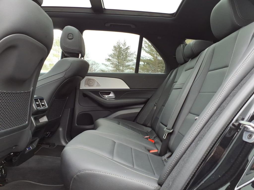 Used 2025 Mercedes-Benz GLE 350 4MATIC image 17