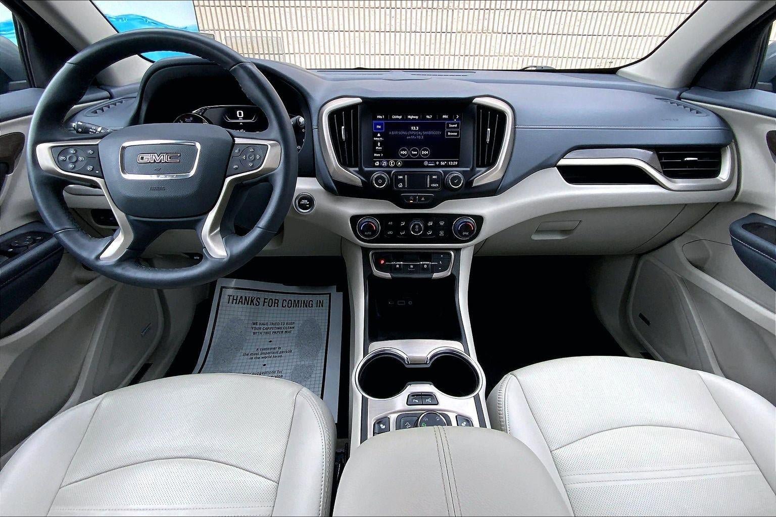 Used 2024 GMC Terrain Denali w/ Denali Premium Package AWD/4WD image 15