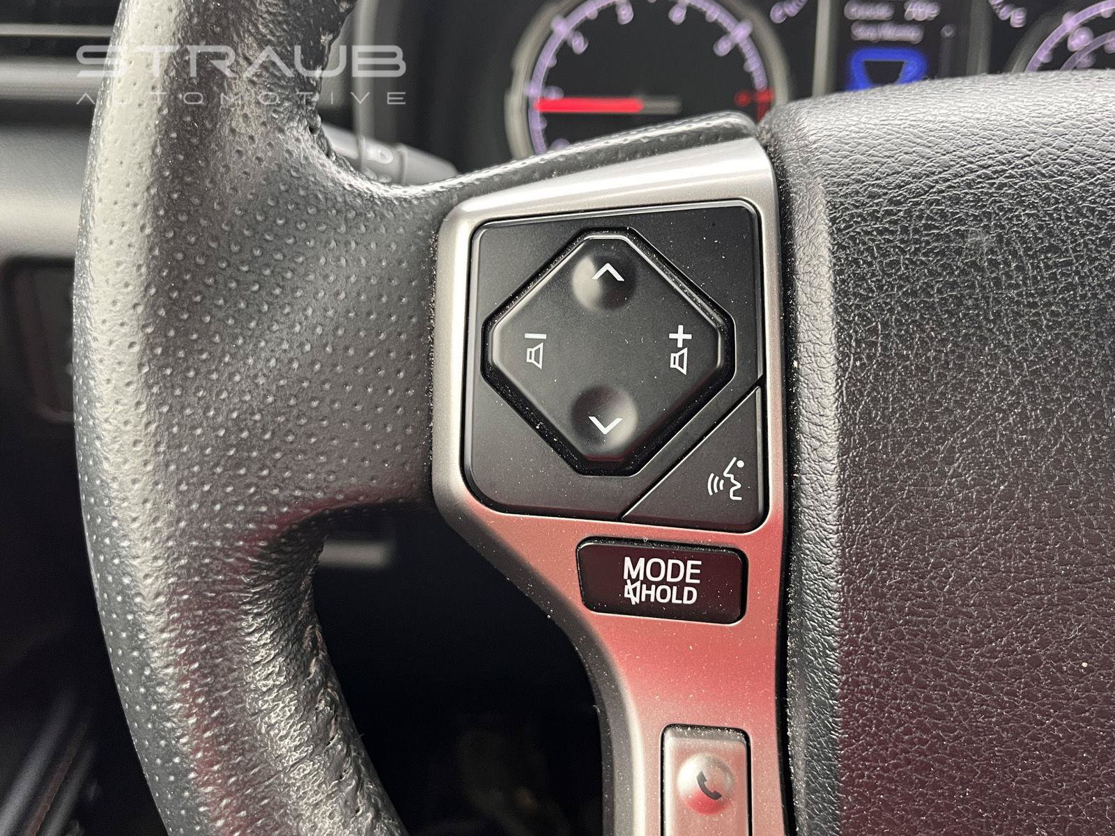 Used 2022 Toyota 4Runner Limited AWD/4WD image 17