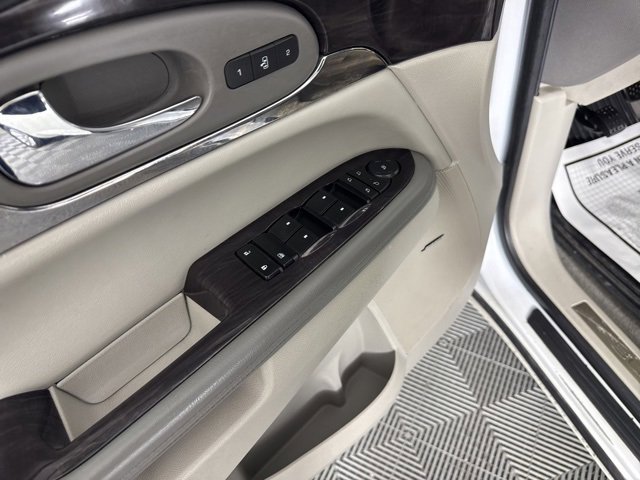 Used 2017 Buick Enclave Premium w/ Experience Buick Package image 22