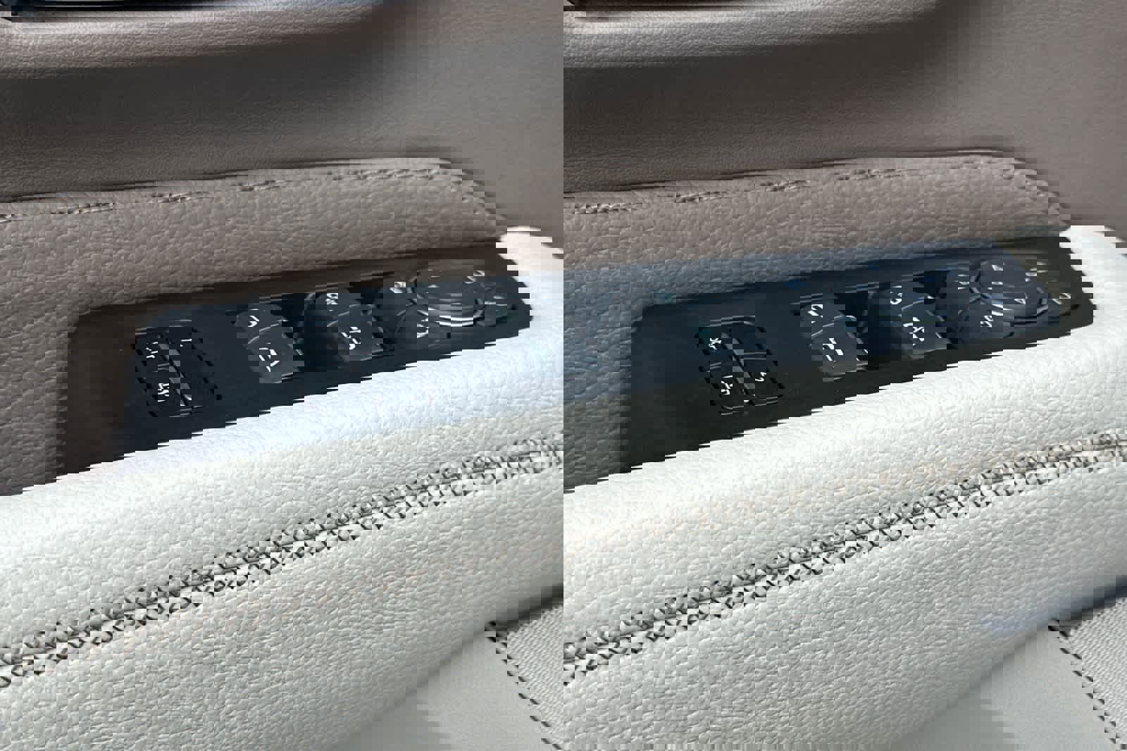 Used 2023 GMC Yukon XL Denali w/ Max Trailering Package image 13