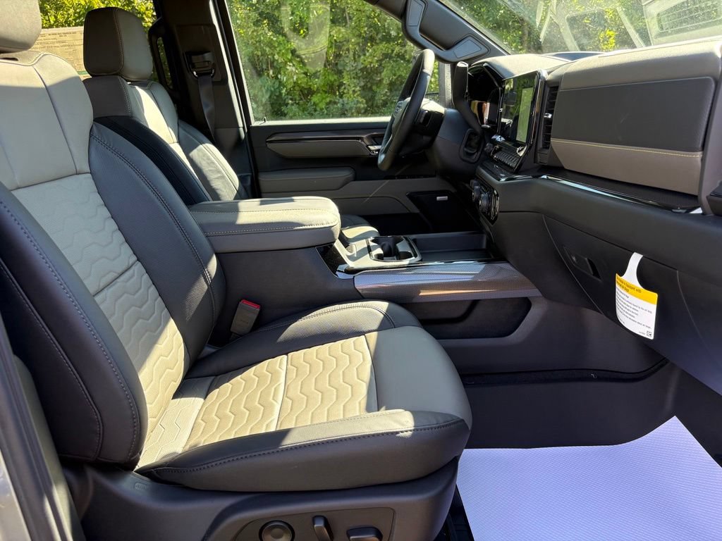 New 2026 Chevrolet Silverado 2500 ZR2 w/ LPO, Dark Essentials Package AWD/4WD image 44