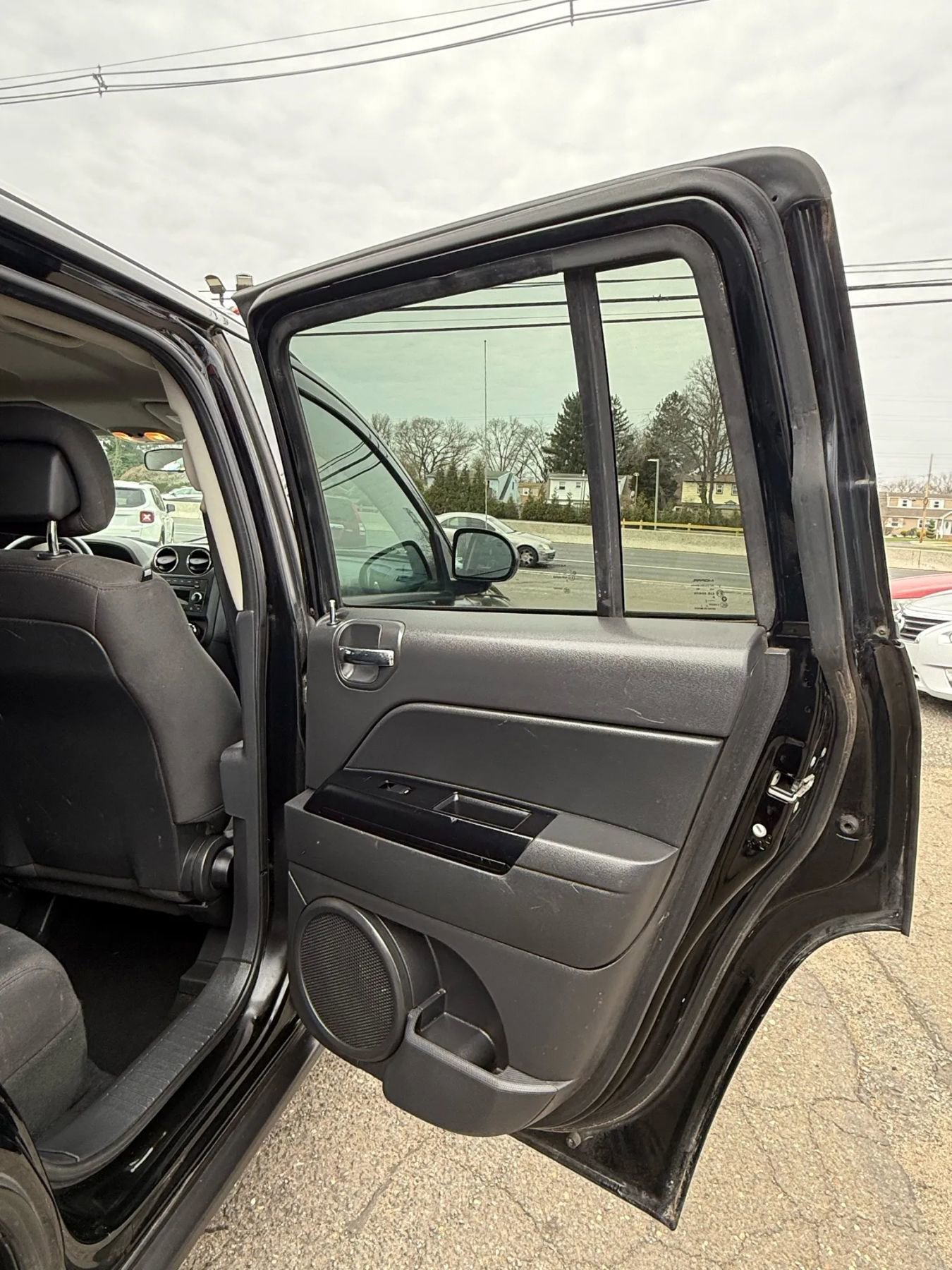 Used 2012 Jeep Compass Sport image 18