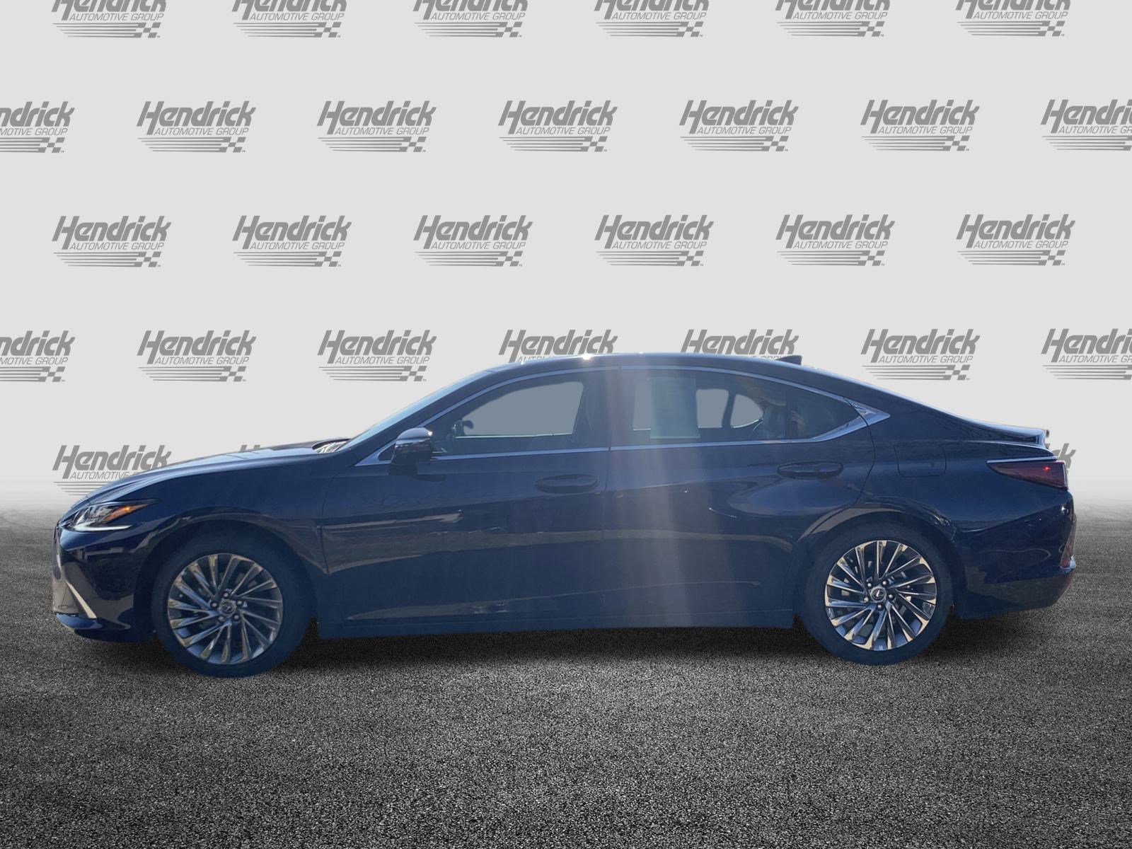 Used 2025 Lexus ES 350 Ultra Luxury image 7