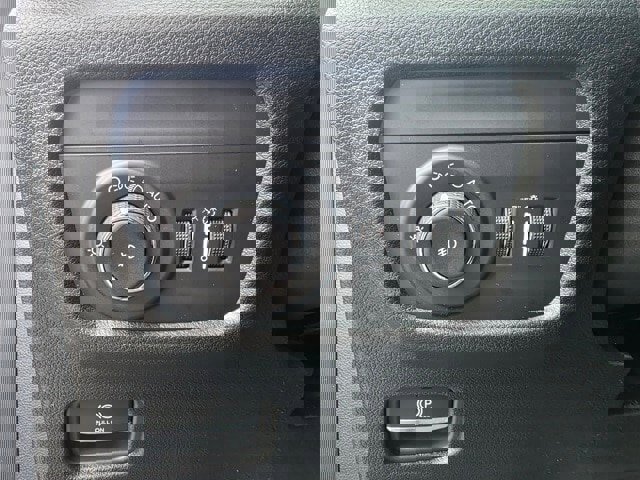 New 2025 Jeep Grand Cherokee L Limited w/ Trailer Tow Package image 15