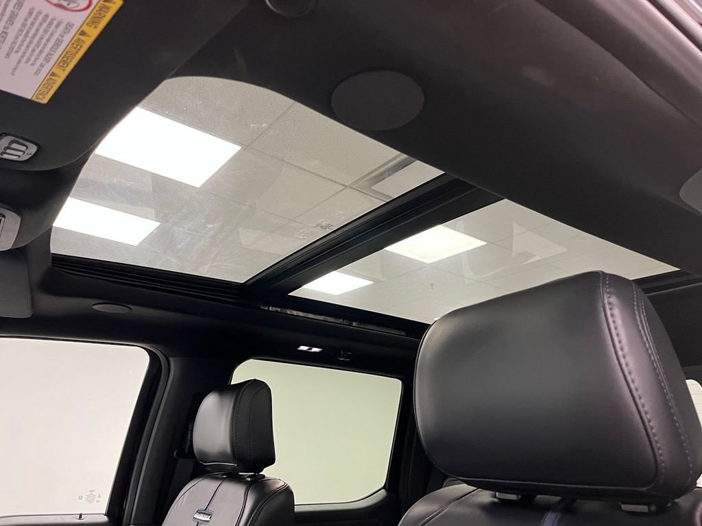 Used 2025 Ford F450 Platinum w/ FX4 Off-Road Package AWD/4WD image 43