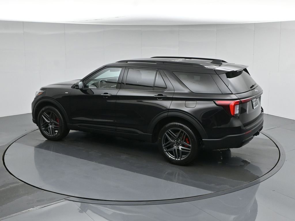 Used 2025 Ford Explorer ST-Line w/ ST-Line Street Pack image 45