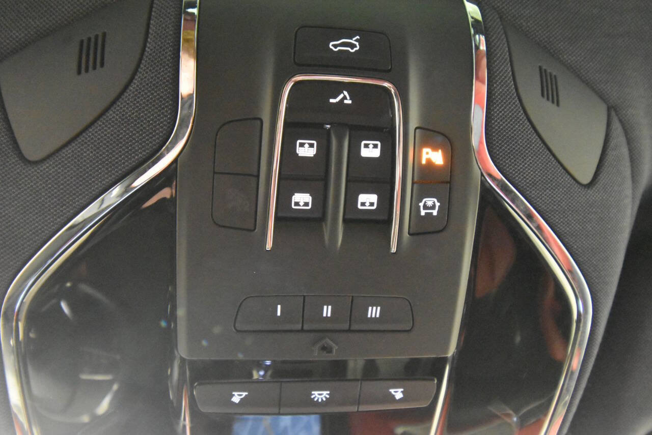 Used 2020 Maserati Levante GranLusso image 24