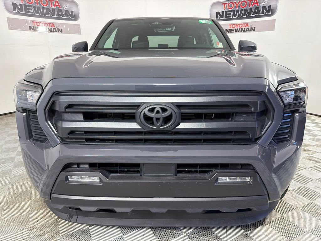 Used 2025 Toyota Tacoma SR5 AWD/4WD image 8