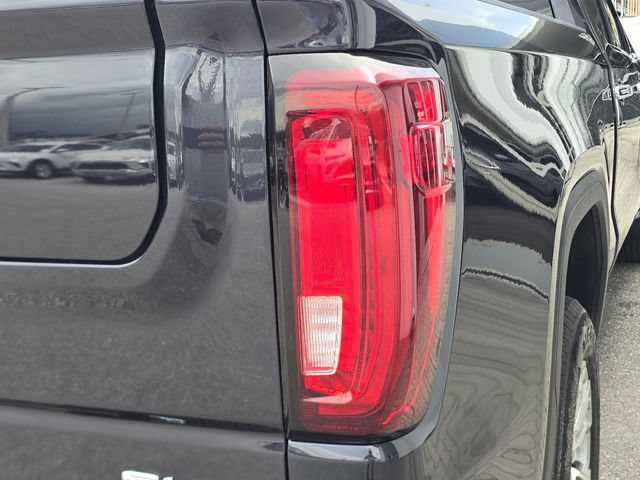 Certified 2025 GMC Sierra 1500 SLT RWD image 8
