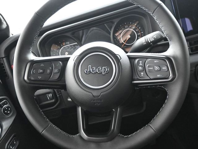 New 2025 Jeep Gladiator Rubicon w/ Safety Group AWD/4WD image 28