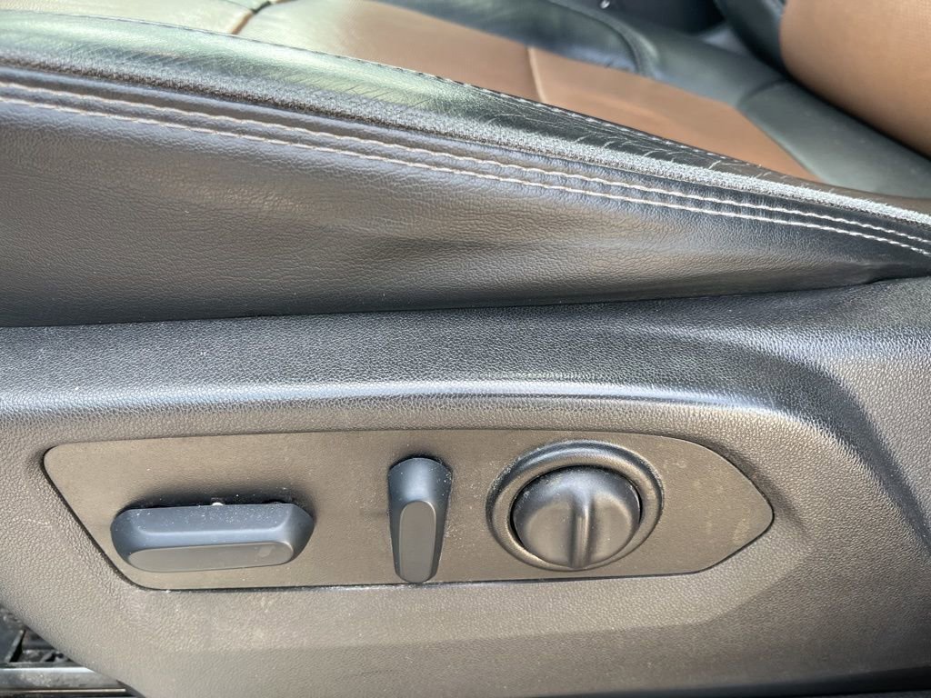 Used 2023 Chevrolet Silverado 2500 High Country w/ Safety Package II AWD/4WD image 13