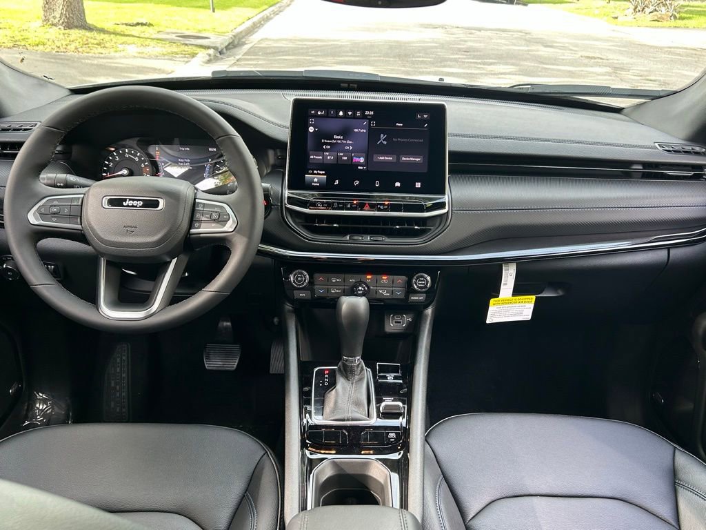 New 2025 Jeep Compass Limited w/ Sun & Sound Group image 11