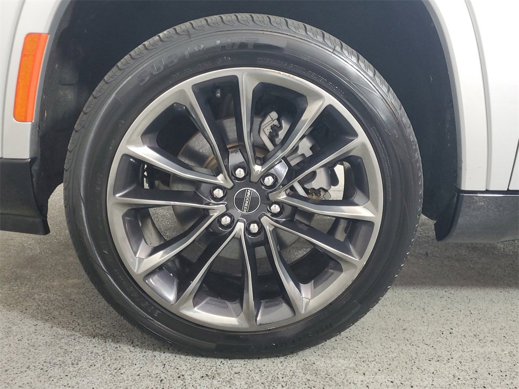 Used 2024 Jeep Grand Wagoneer L Series II w/ Quick Order Packagew 28T image 8