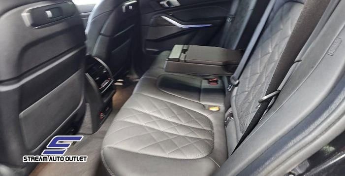 Used 2024 BMW X5 xDrive40i w/ Premium Package image 17